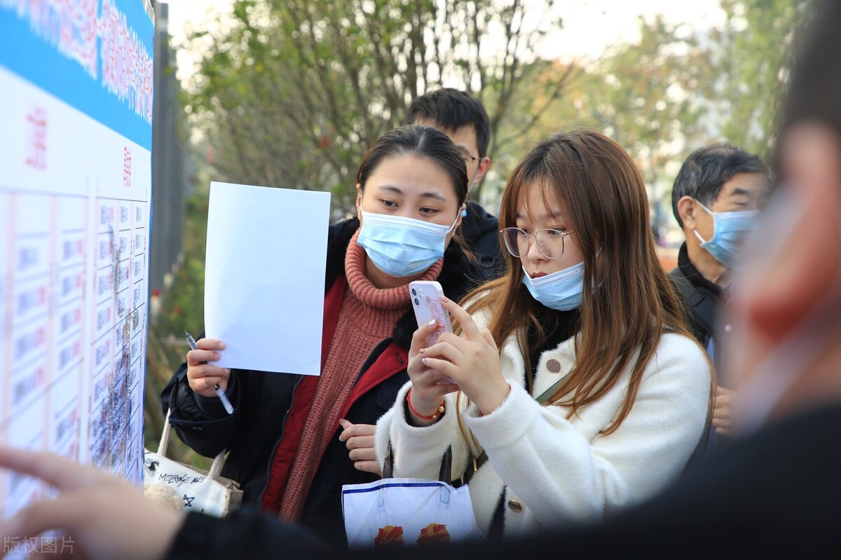 想拿成人高考毕业证，切勿触碰以下几条