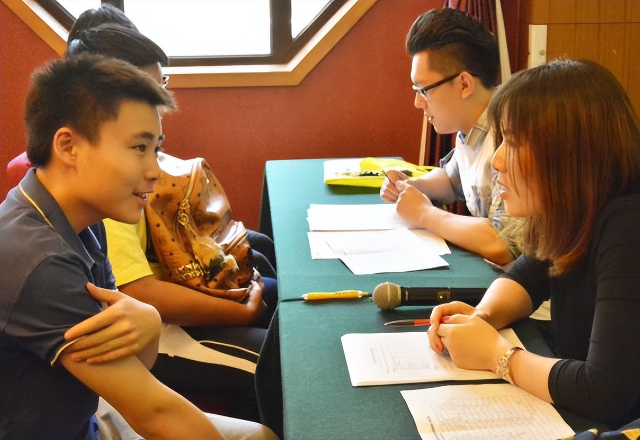 英语或降为副科，两门学科有望成为主科？部分地区开始试行