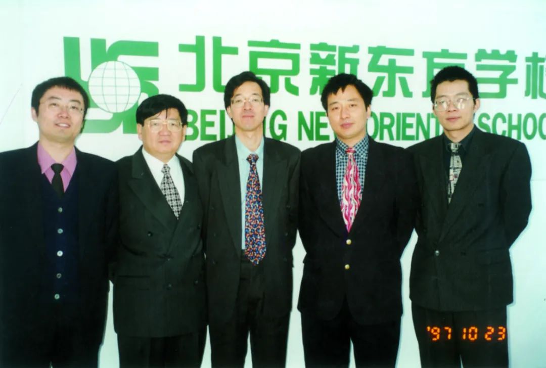 1998年，俞敏洪身中麻醉针，被抢220万现金，医生：普通人早死了