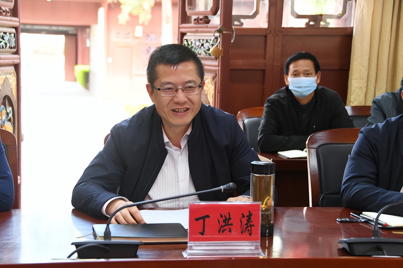 朱兆云院士为家乡大理医药产业谋发展