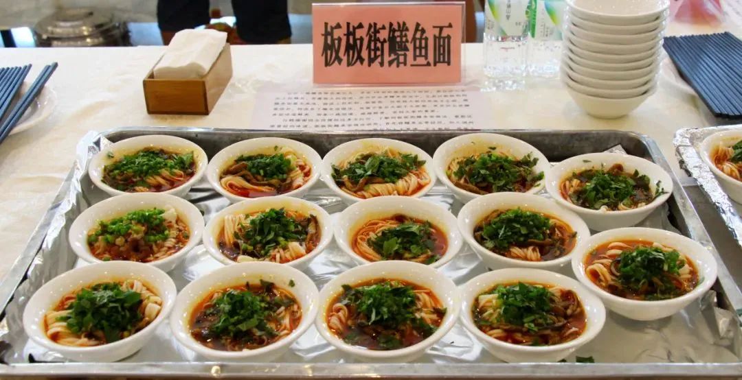 白沙古镇春意浓，不负春光不负卿