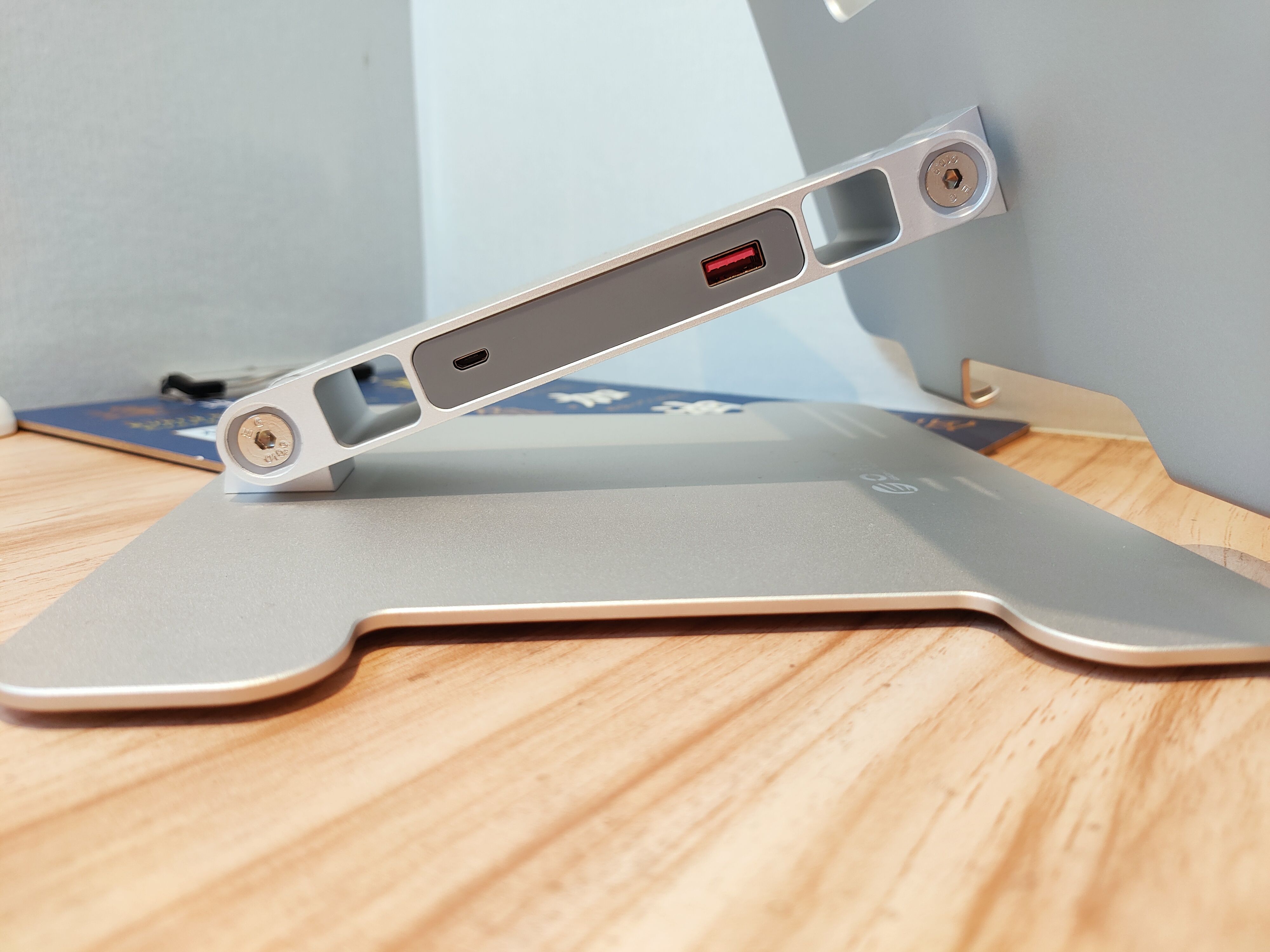 拥有ORICO增高折叠支架，肩颈酸痛电脑病乖乖远离我