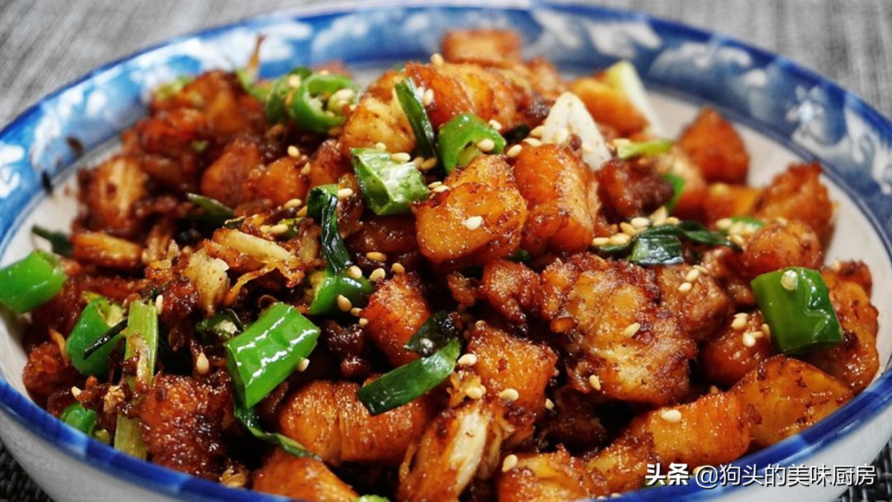 鸡胸肉最香的做法，外焦里嫩，好吃不长胖，在家做出烧烤的味道