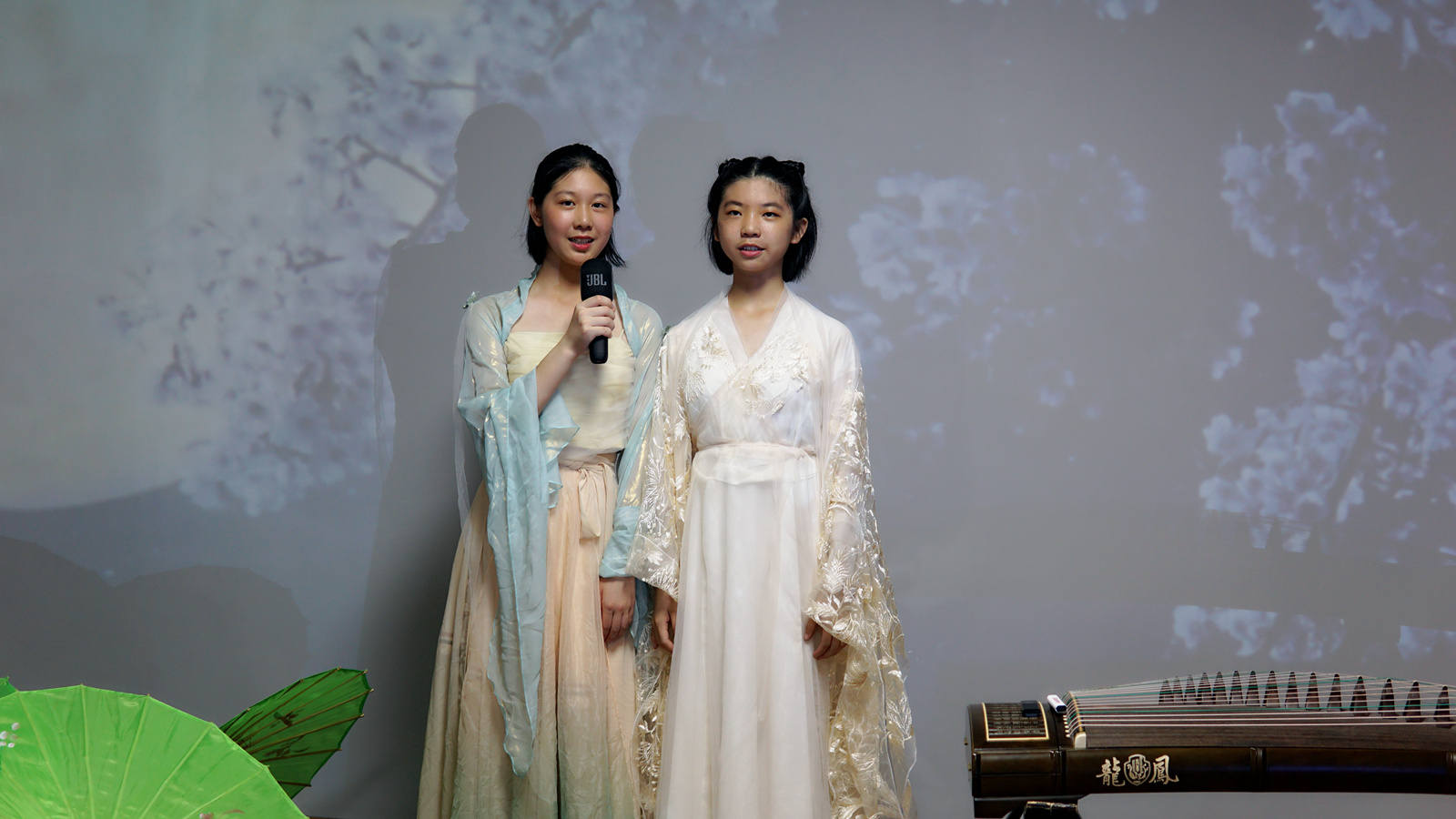 JBL 音樂(lè)唱將KMC300麥克風(fēng)助力，校園麥霸從此誕生