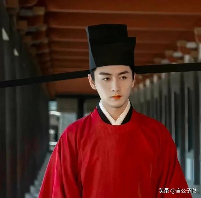 穿红衣古装帅成神的7位男星，有人气质冷艳，有人被请求焊在身上