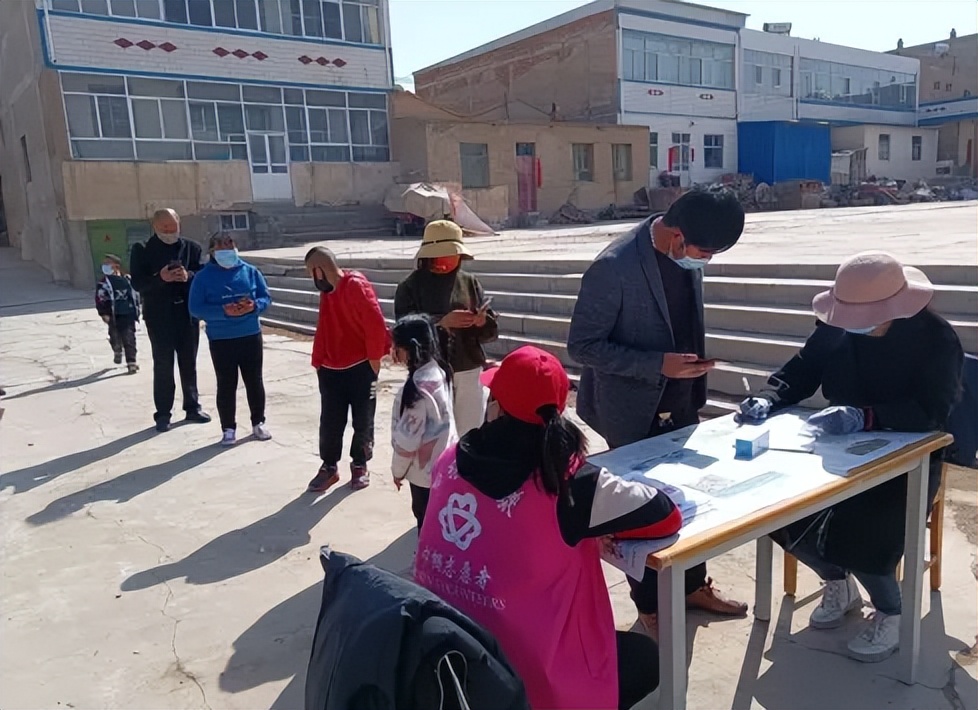 【疫情防控 巾帼在行动】白银市各级妇联组织和巾帼志愿者全力投入疫情防控