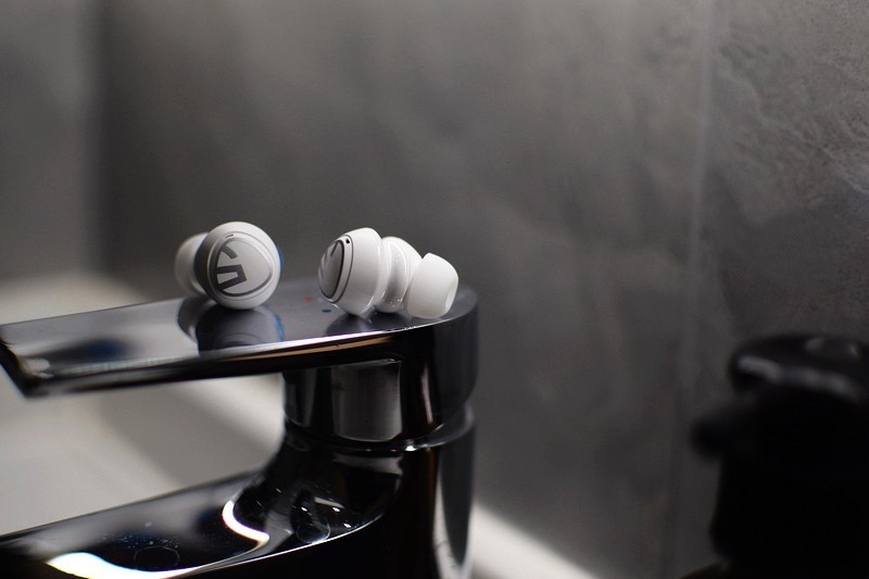 混合主动降噪 延迟低至60ms 泥炭mini pro