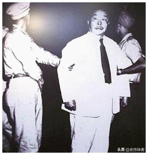 盘点解放战争中，四位起义失败的国军将领，其中一位惨遭学生出卖