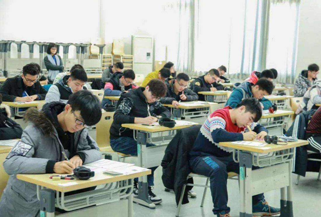 ​四六级“不及格”有什么后果？毕业2年才明白，建议大家尽早通过