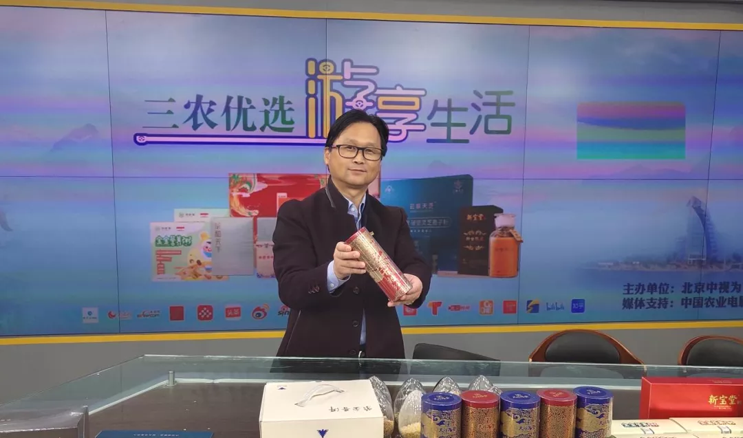 今天，把掌声送给他们！