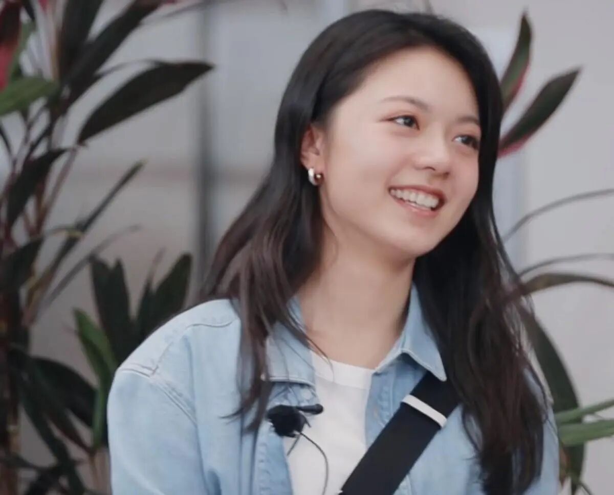 杨幂的“方脸”，刘敏涛的“皱纹”，打了多少滤镜明星的脸？