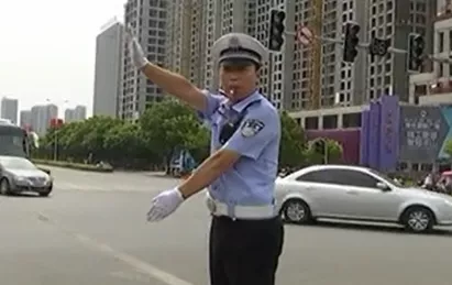 寻找最美基层民警 | 杨利杰:立足岗位,为民护航