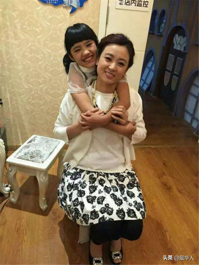 变形计主角今昔对比：最美农村女孩，被城市妈妈宠成公主