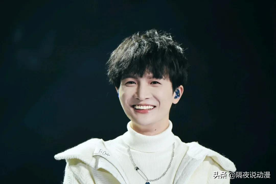 他是B站“年更UP主”，也是娱乐圈的二次元“麦霸”！其名为周深