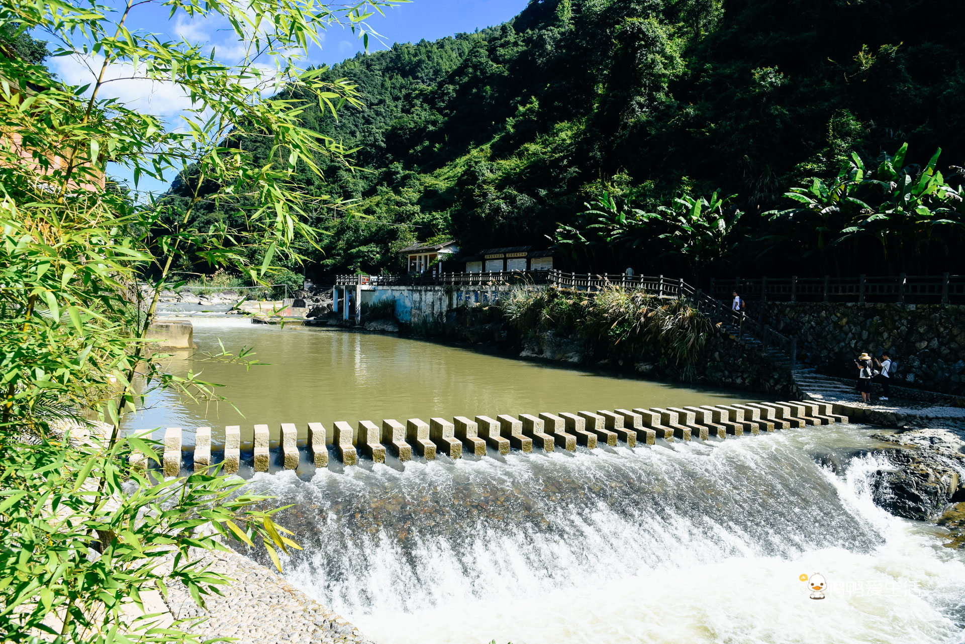 浙江最出名的温泉藏在泰顺华东大峡谷内常年高热功效奇特
