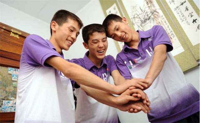 山东三胞胎同时考上211高校，十年后同日成婚：爷爷盼着抱重孙