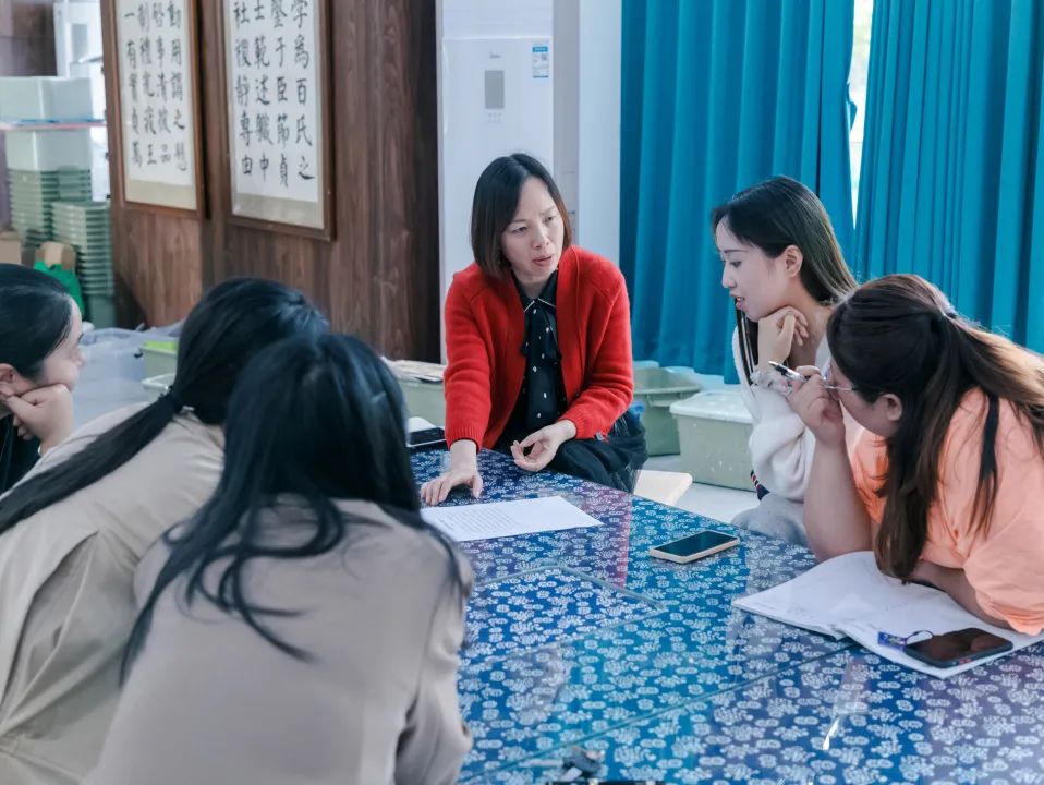 凝聚团队智慧 聚焦协同成长|天府新区籍田小学开启5月德育主题沙龙
