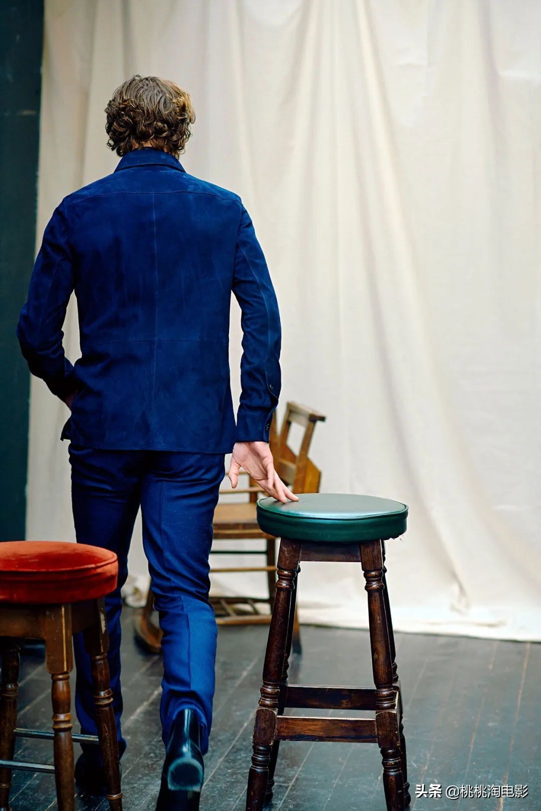 英伦绅士汤姆·希德勒斯顿时尚大片，质感型男深情款款