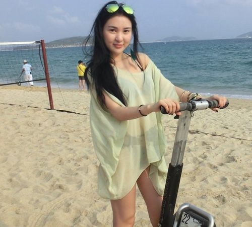 郭美美悲剧人生始作俑者，是她亲妈郭登峰