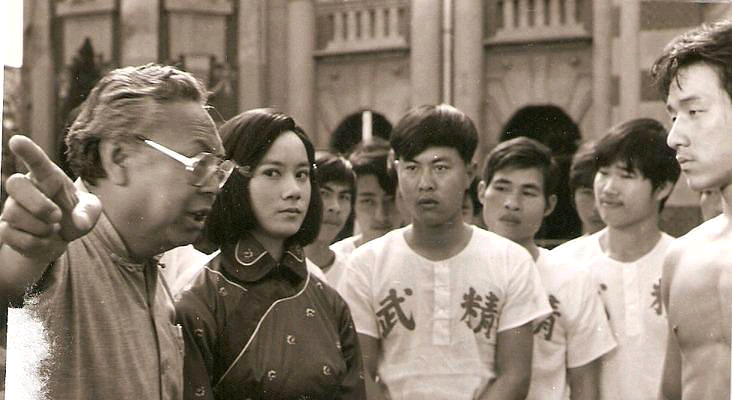 “功夫巨星”成龙纵横影坛近50年，主演电影票房数据总汇