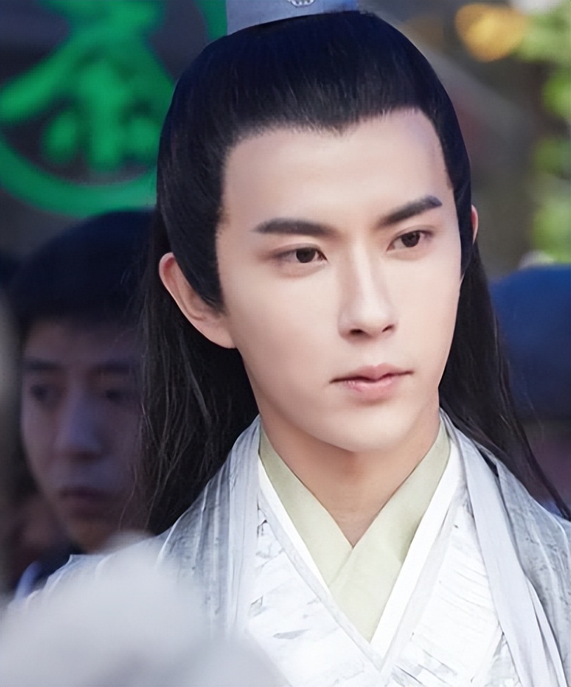 同样是演白面书生，把张国荣、任泉和佟梦实放在一起差距就出来了