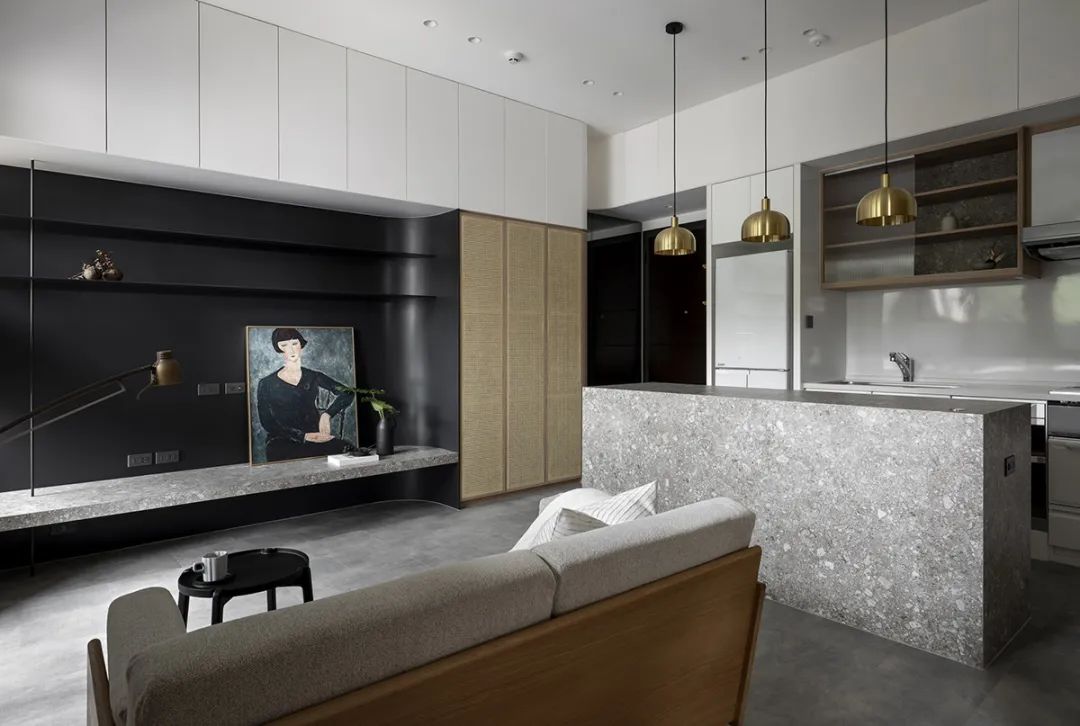 95后男主晒出33㎡独居小家：装修简约高级，随手一拍就是精致场面