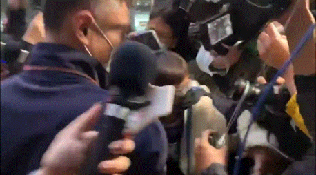 吴宗宪拒救吸毒儿子，长女派人出面救援，鹿希派被保释后一语不发