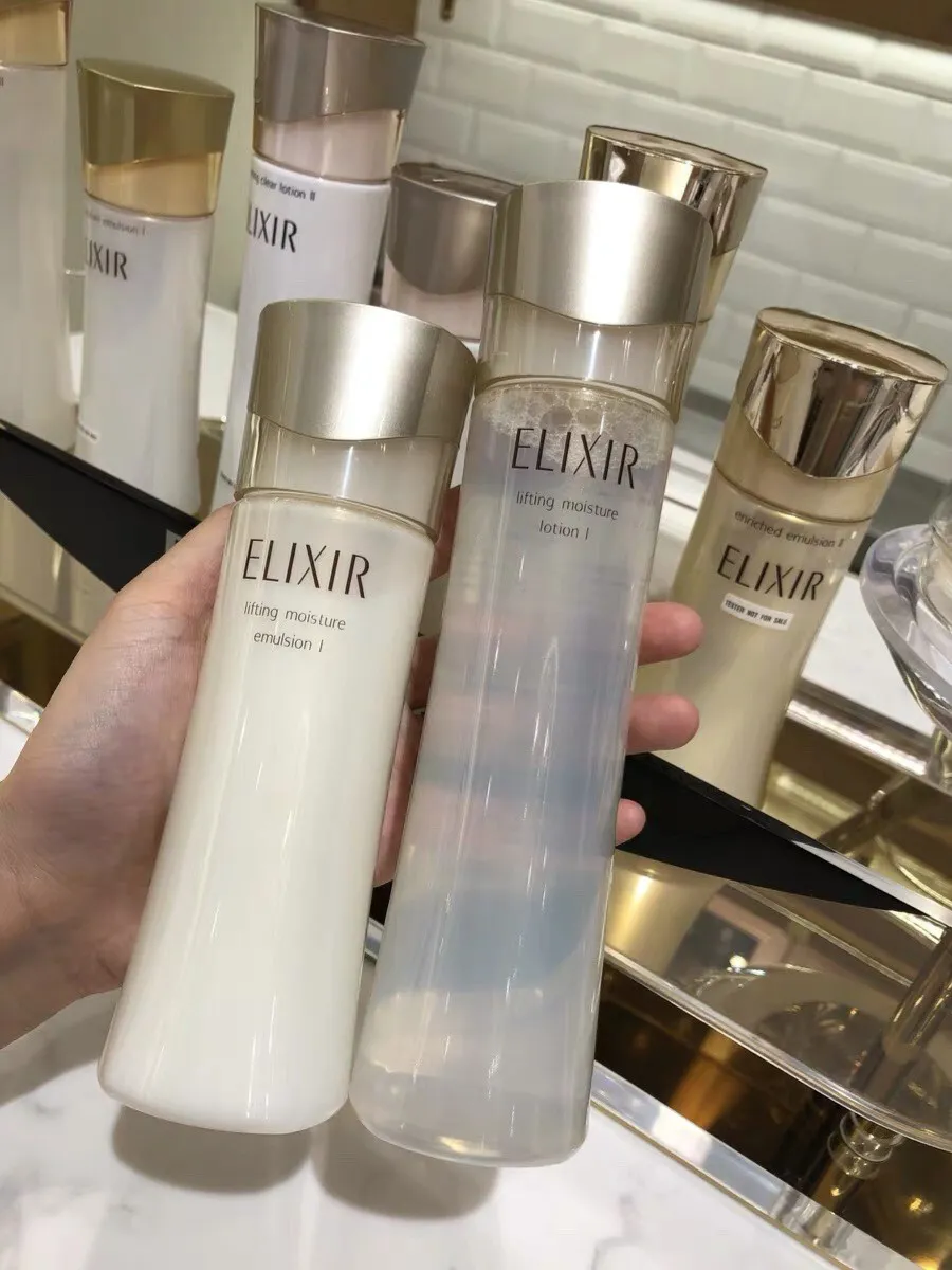 怡丽丝尔是日本资生堂旗下主打轻熟抗老保湿的高性价比系列