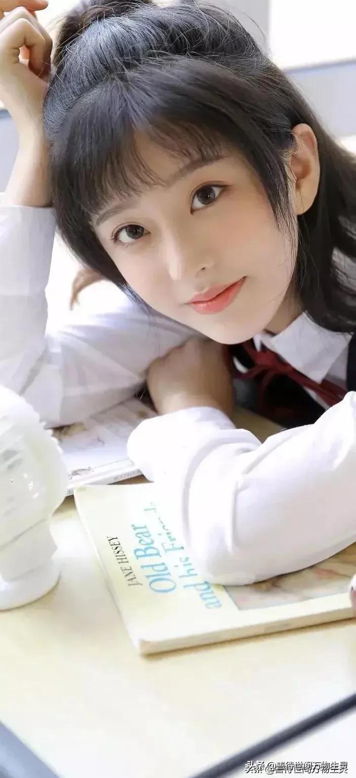 如花似玉的王嘉丽