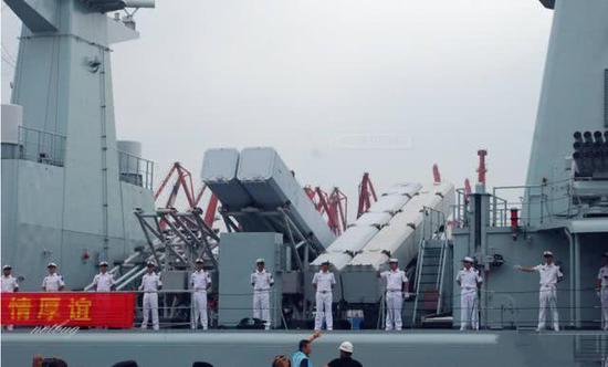 С������ʱ�����052B�人�������¯��δ��ҡ��һ��Զ������