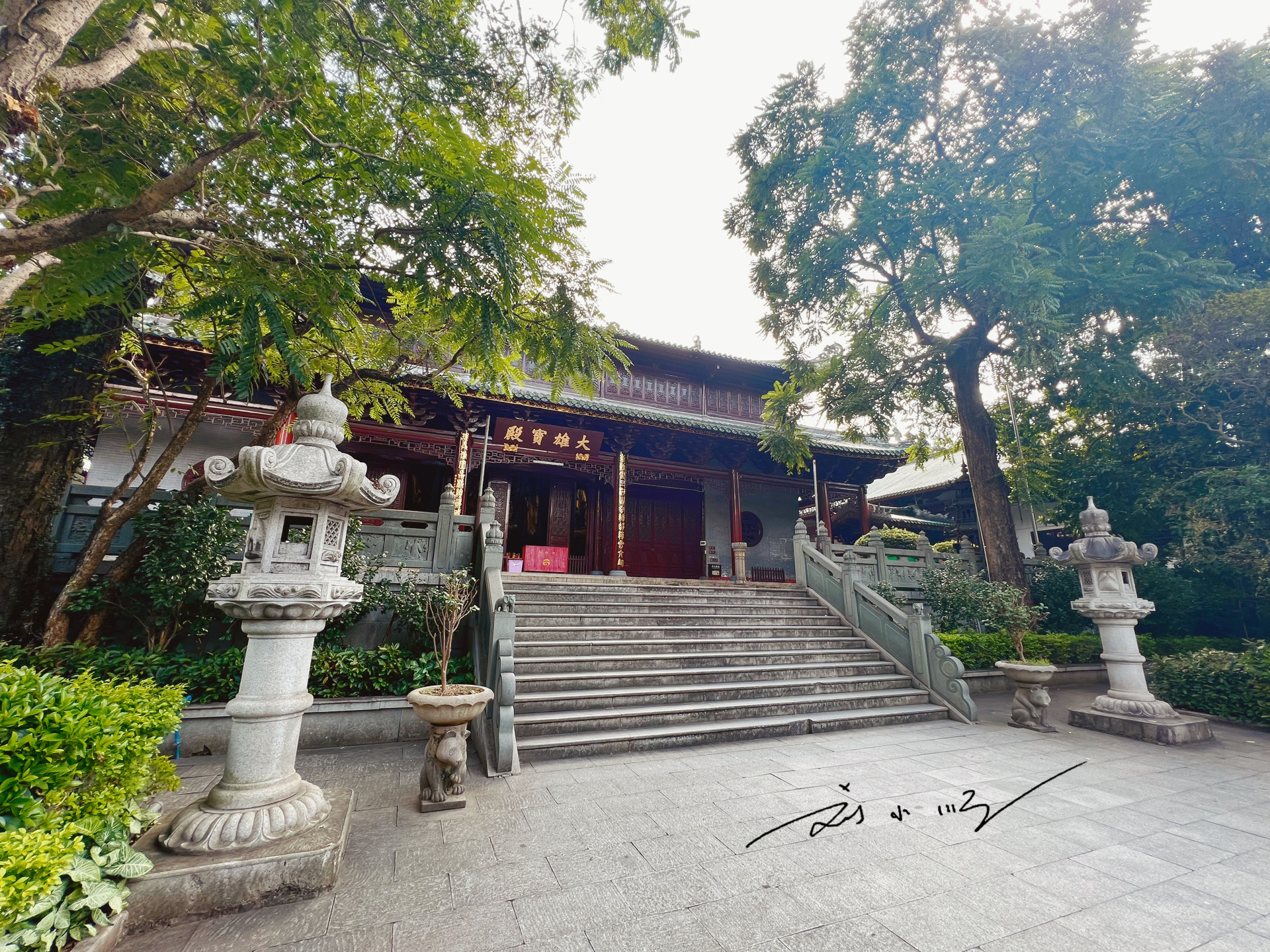 实拍广东省韶关市"南华禅寺",作为禅宗祖庭,据说千年香火未断