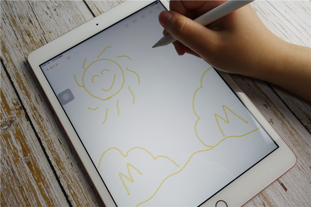 专门针对ipad平板的电容笔，南卡Pencil电容笔测评