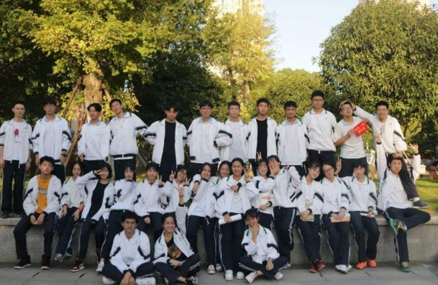 恭喜！湖北两所中学入围清华优质生源地，被誉为湖北双子星