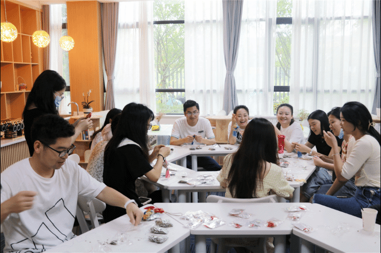 “粽”情端午 欢乐无限｜实验小学外国语学校工会委员会欢庆端午节