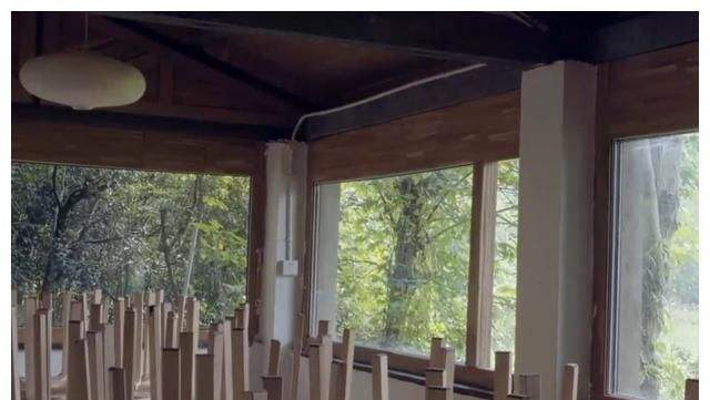 汶川地震中，丢下学生逃跑的北大学子“范跑跑”，13年后怎么样了