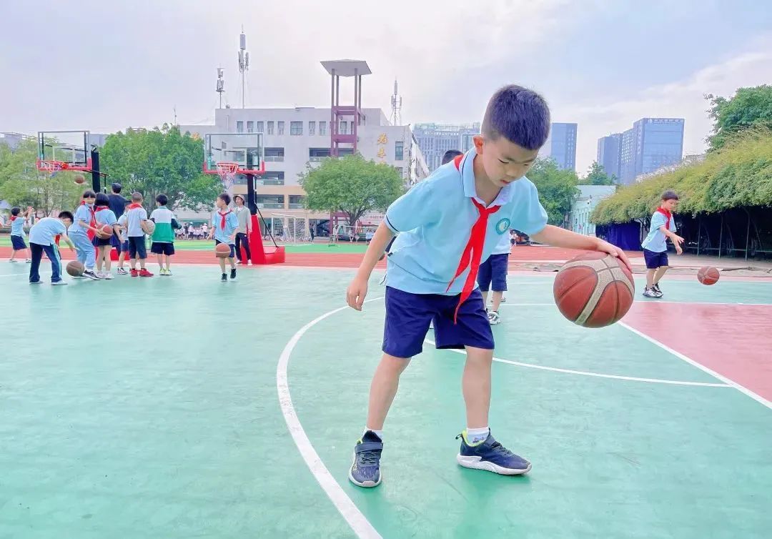 与你分享，我在四川天府新区南湖小学的精彩校园生活