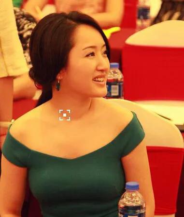 杨钰莹，几张不常见的照片