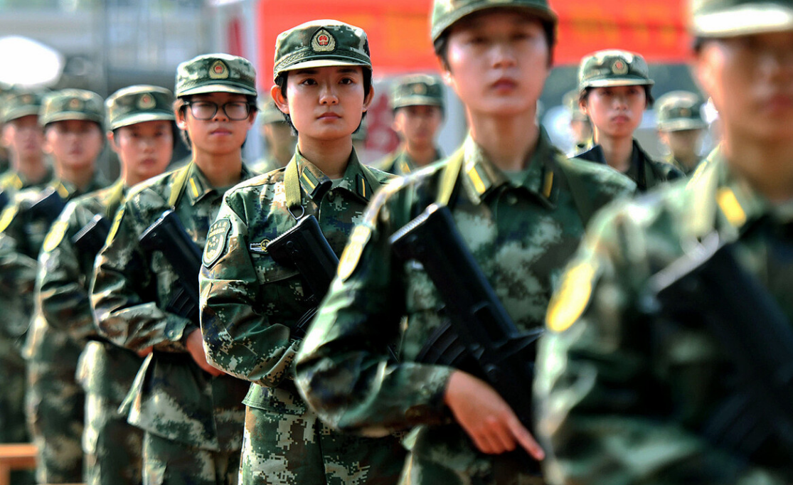 中等学生迎来福利，分数线不高的两所军校，毕业后就能拥有铁饭碗