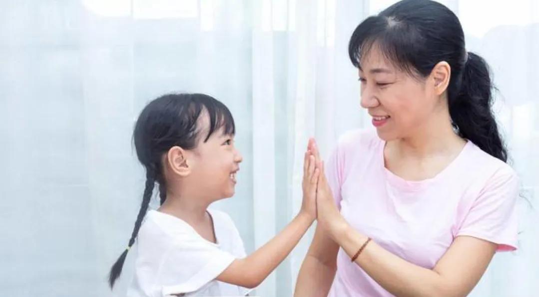 你还在用“你真好你真棒”空洞赞美孩子吗？有效的鼓励该怎么做？