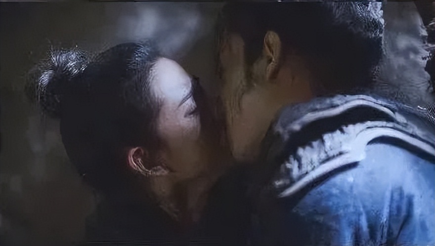 “宝女郎”张俪：被称渣男回收站，36岁仍未婚，成名路上有眼泪