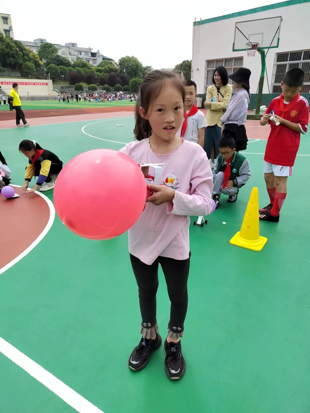 科学助力 拼出精彩｜天府新区永兴小学开展“科技周”科学模型比赛