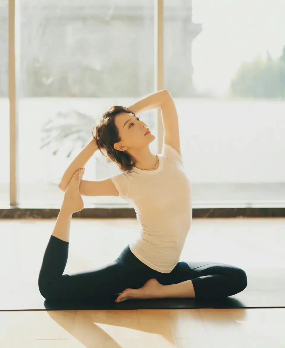 赵雅芝、陈数、殷桃等一众大龄女星，如何保持身材，做法值得学习