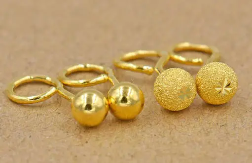 买黄金首饰要注意了，“亮面”和“磨砂面”都有什么区别？