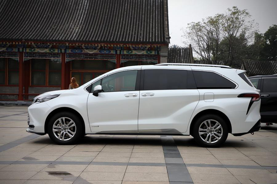 网传丰田赛那加价后预冷，消费者购车越来越理性？