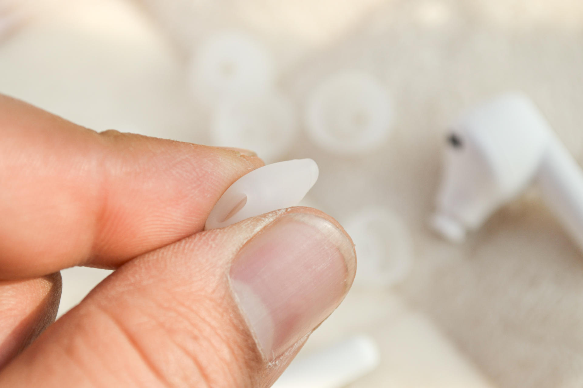 游戏模式主动降噪都想要？试试PXN莱仕达TWS混合耳机