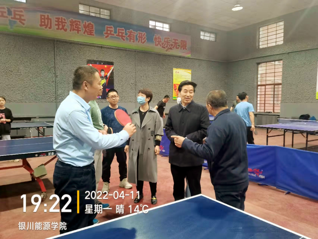搭起“连心桥”—我校工会组织多彩活动增强凝聚力