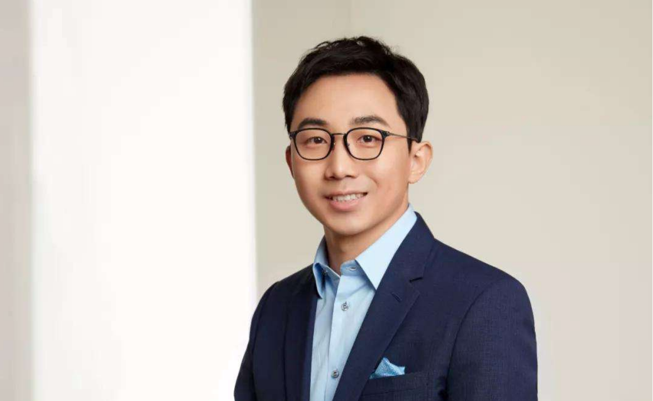 河南85后穷小子，巧用人性弱点3年赚520亿，只因一种新型营销方式