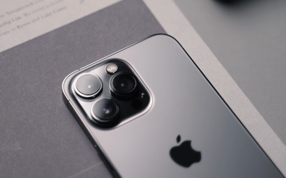 iPhone13Pro用了两个月，如今换回华为Mate40Pro，憋了好多话想说