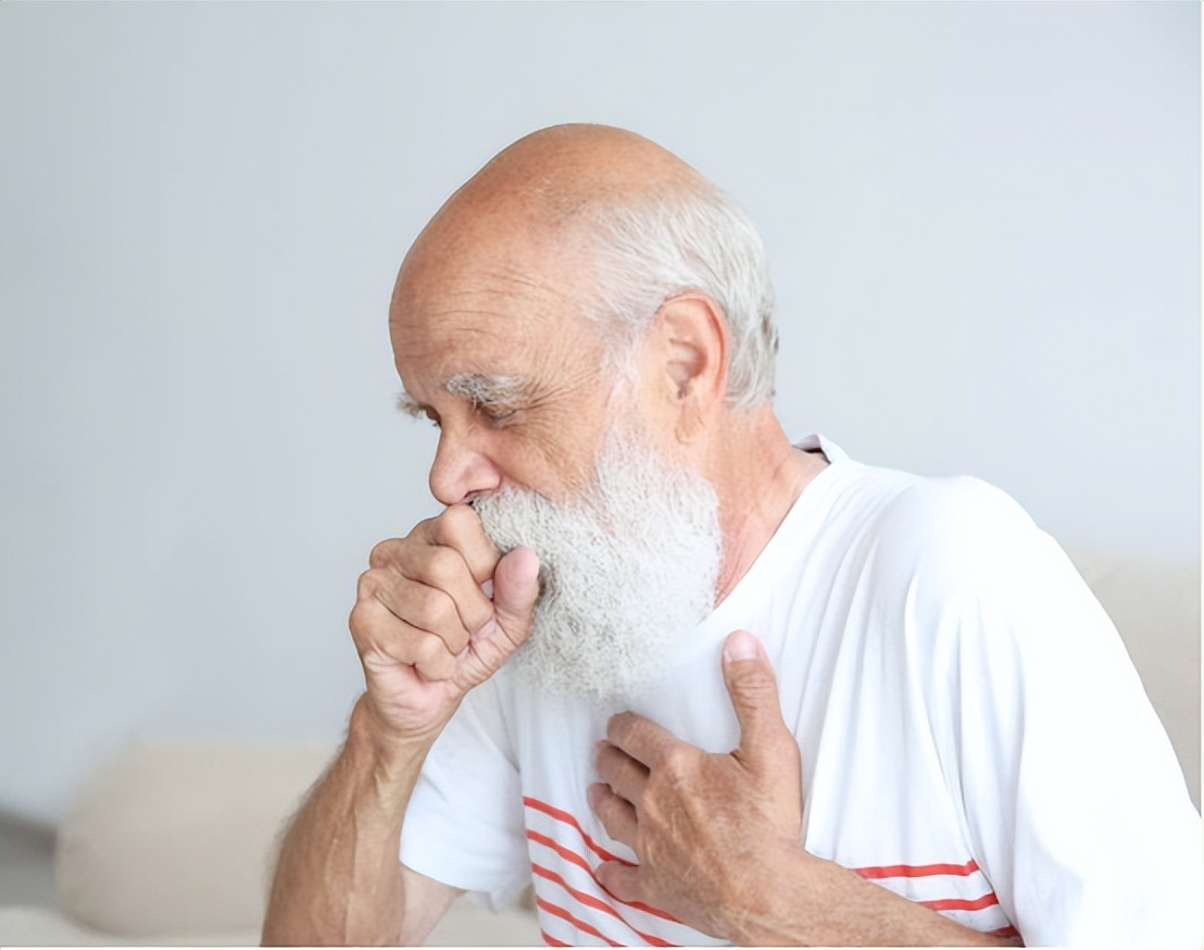 嗓子里总有痰，痰多吐不完？教你4招，切断“生痰之源”