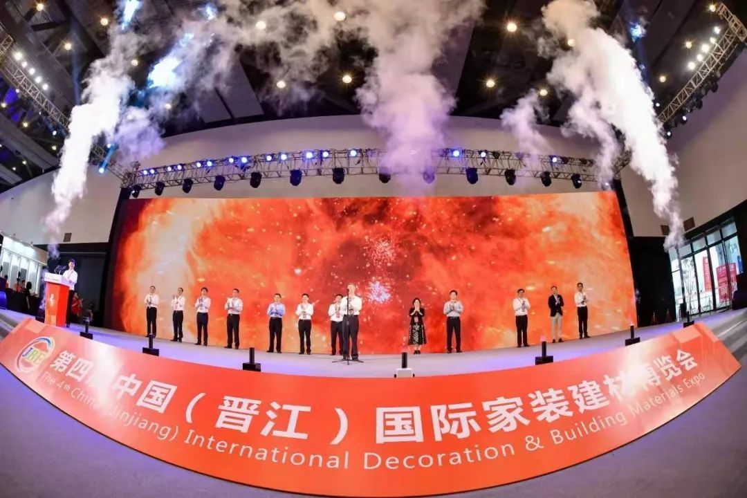 重新定义“外墙砖”：薄板化、岩板化、罗马柱外墙整装丨福建行①